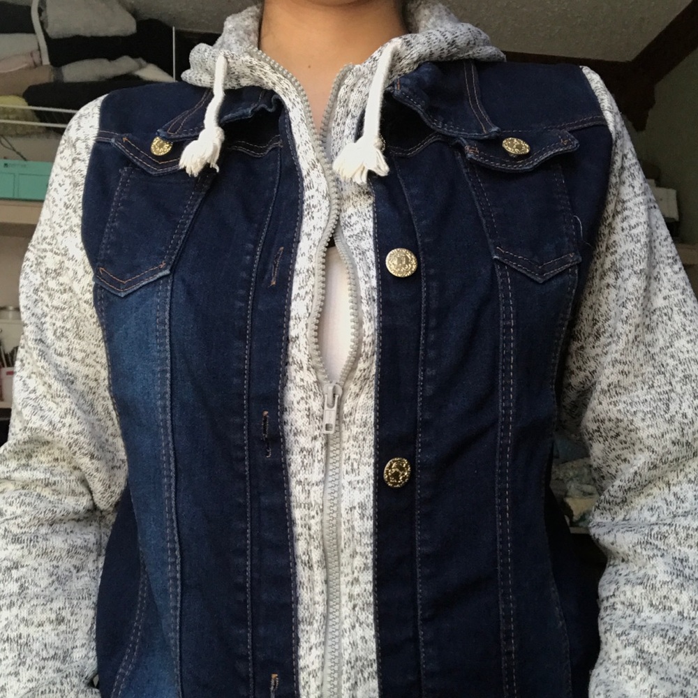 Half sweater Half jean jacket